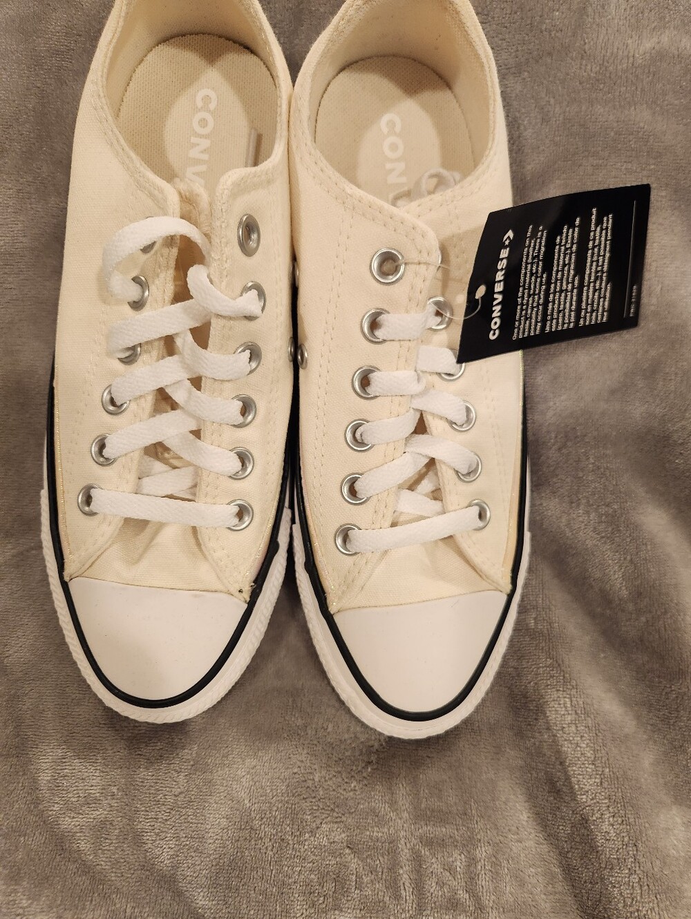 NWT Converse Women's Cream Low-Top Canvas Sneakers, Size 7